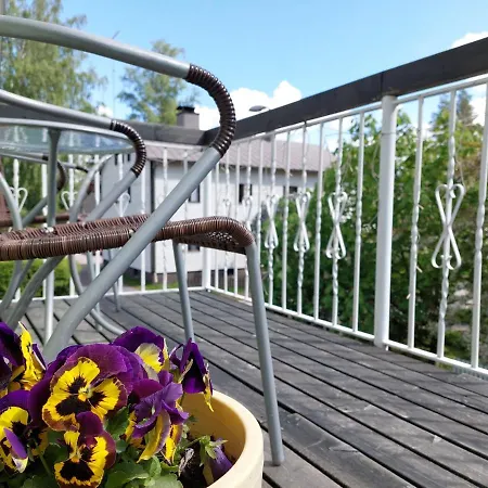 Penthouse With A Balcony 아파트 Hyvinkää
