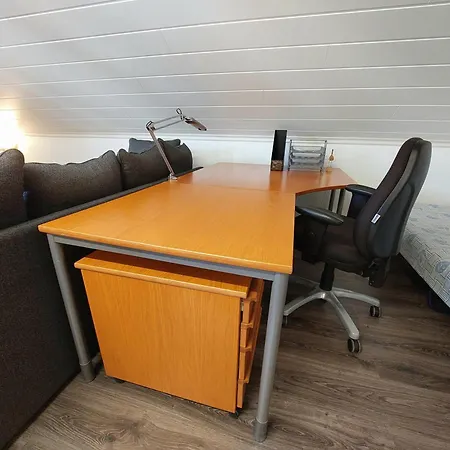Penthouse With A Balcony 아파트 *